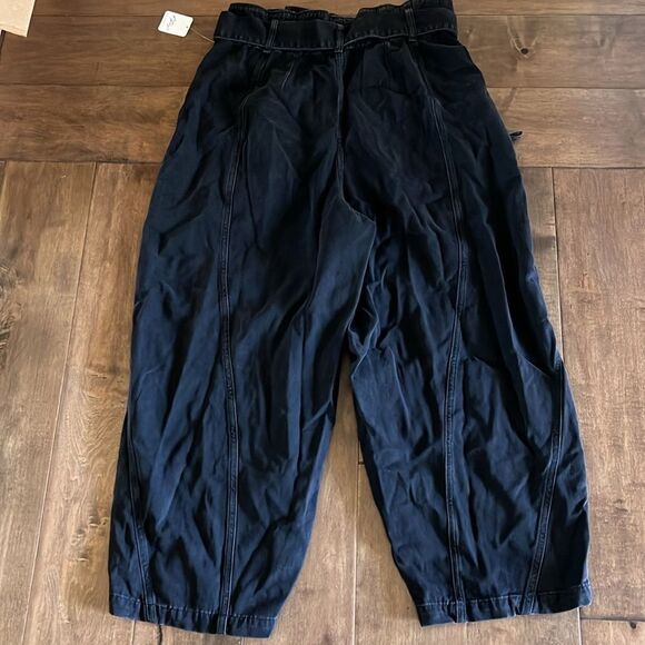 Free People: The Amsterdam High Rise Barrel Jean L - Picture 4 of 6